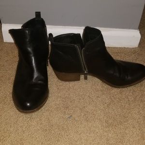 Size 10 Lucky Brand Basel Flat Bootie (like new)